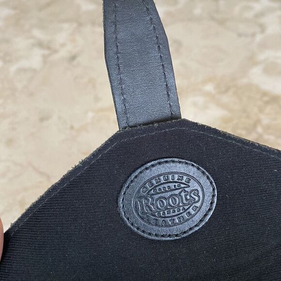 Roots Croc Embossed Leather Case - Kobo - iPad Mini/Tablet/eReader Case - Picture 4 of 7